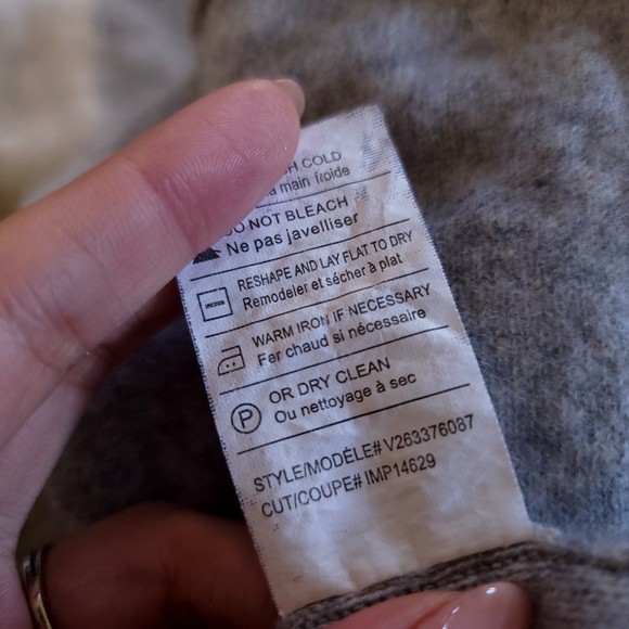 Vince Gray and Cream V-Neck Sweater - Picture 12 of 12